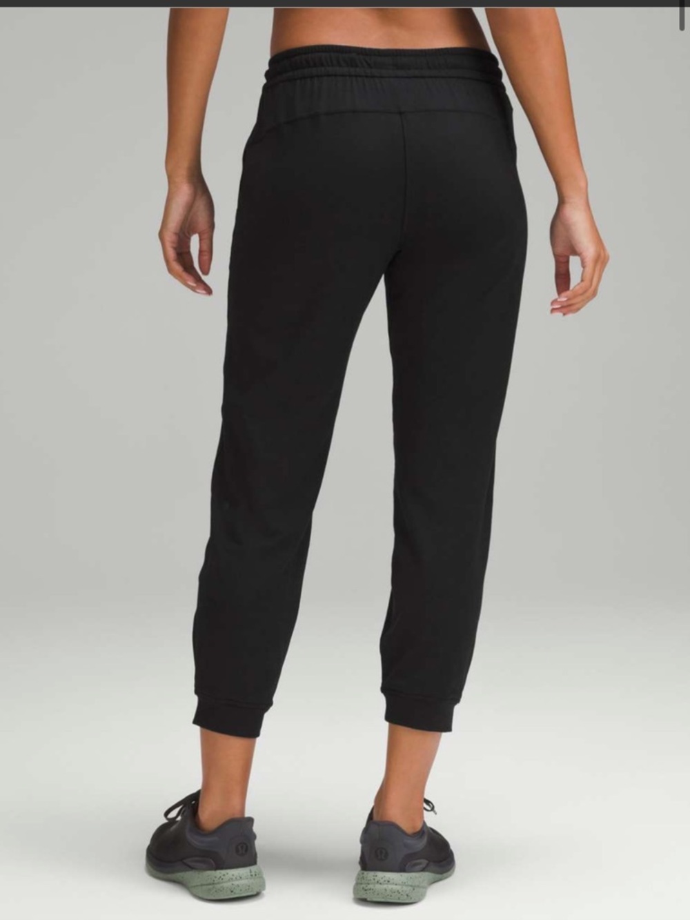 Lululemon Black Soft Jersey Classic-Fit Mid-Rise Jogger | Size 2 - Picture 2 of 7